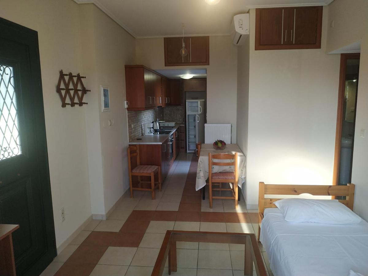 Papadeas Villas Megali Mantineia Kültér fotó
