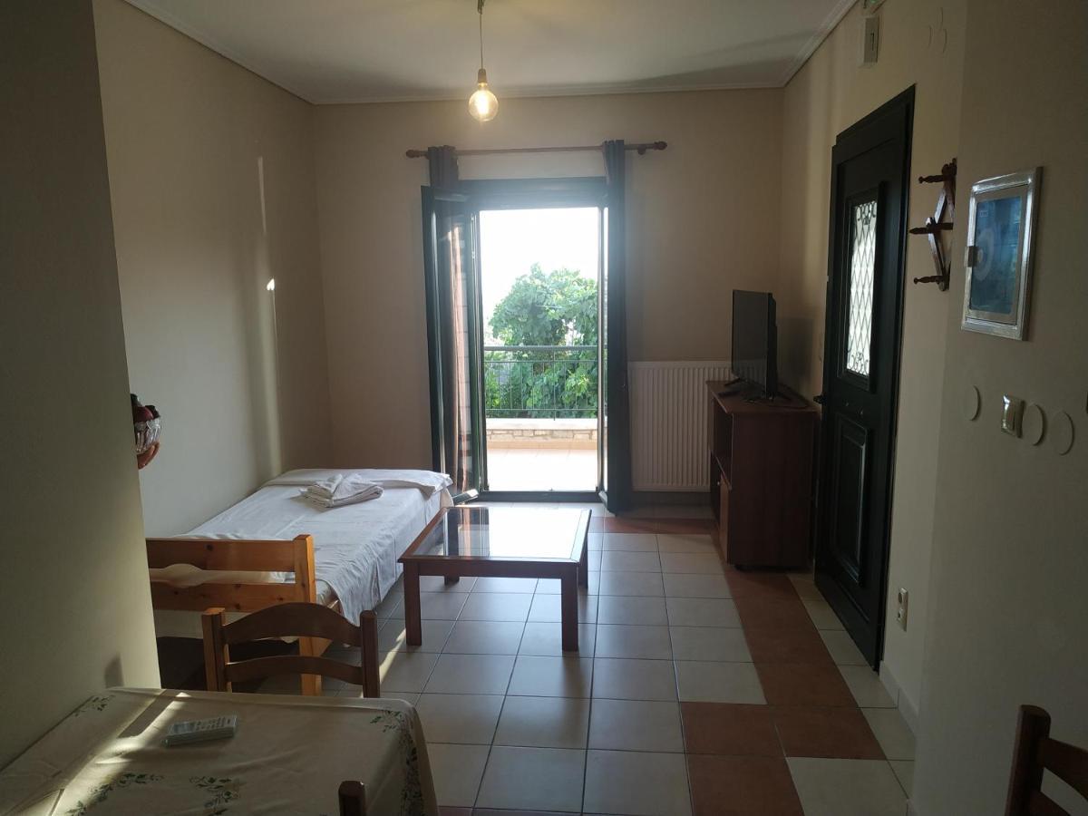 Papadeas Villas Megali Mantineia Kültér fotó